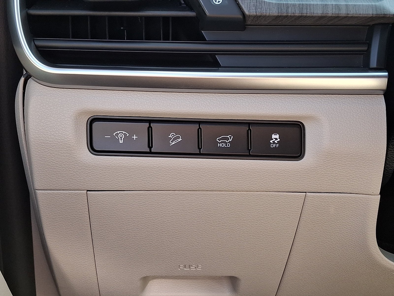 Used 2024 Glacial White Pearl Kia EX image 26