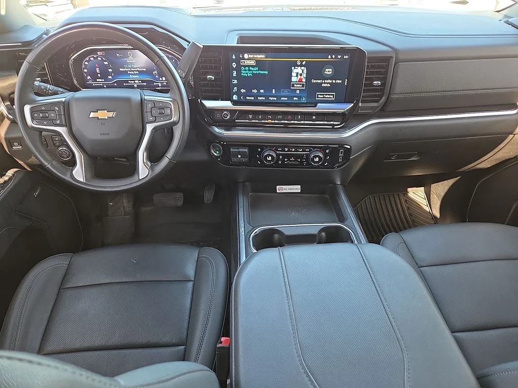 Used 2025 White Chevrolet LTZ image 15