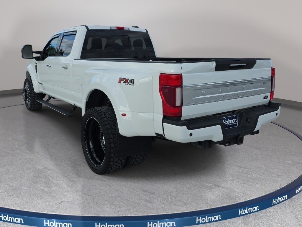 Used 2021 White Metallic Ford Platinum image 4