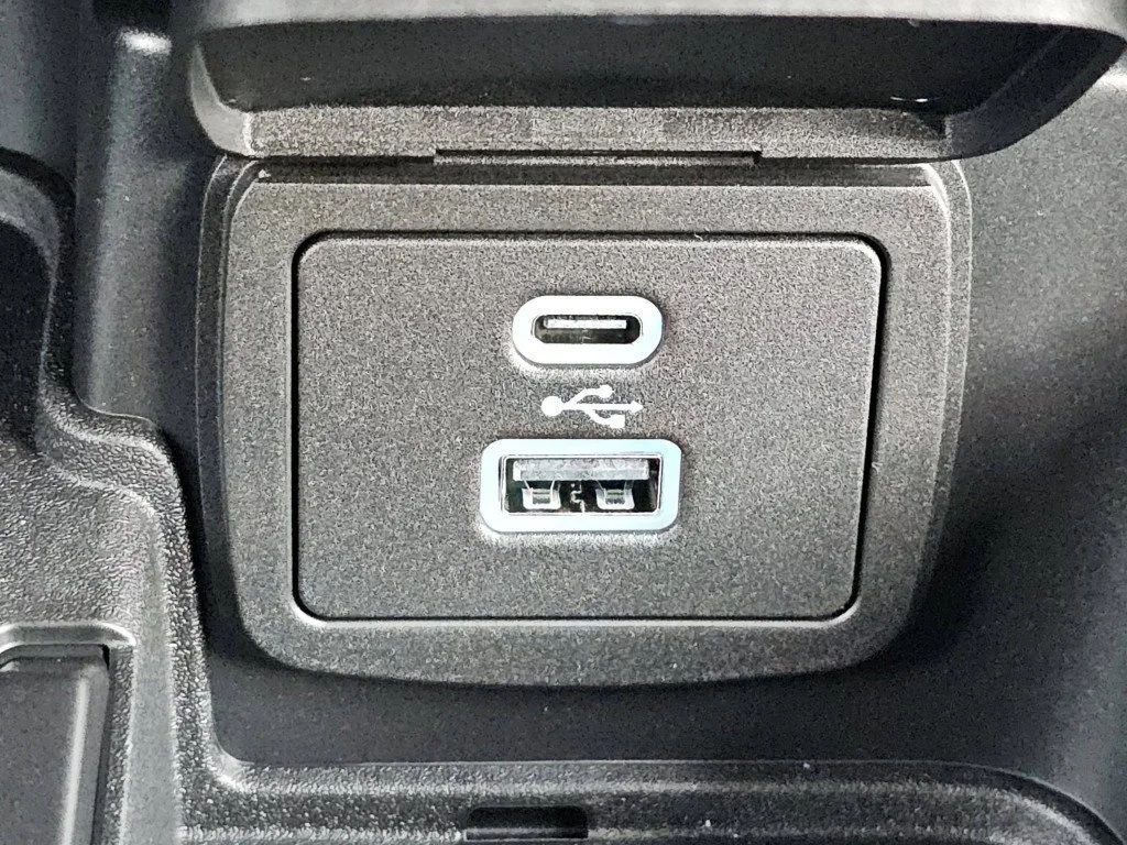2025 Ford Bronco 4-Door Base - Photo 17
