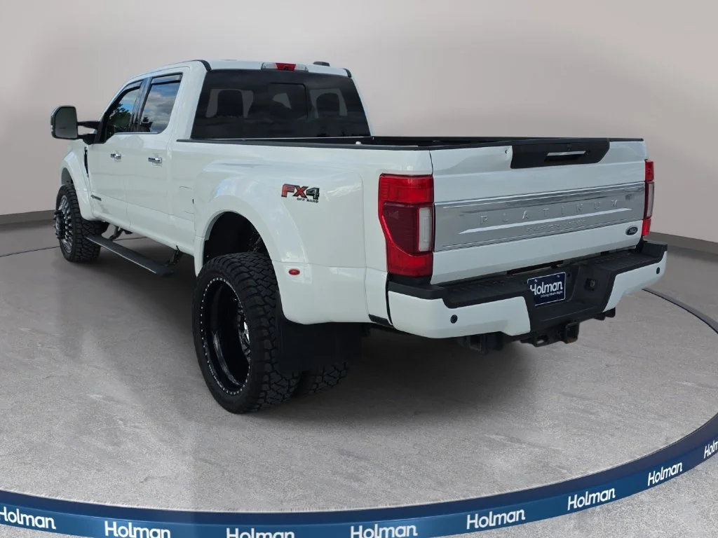 Used 2021 White Metallic Ford Platinum image 4