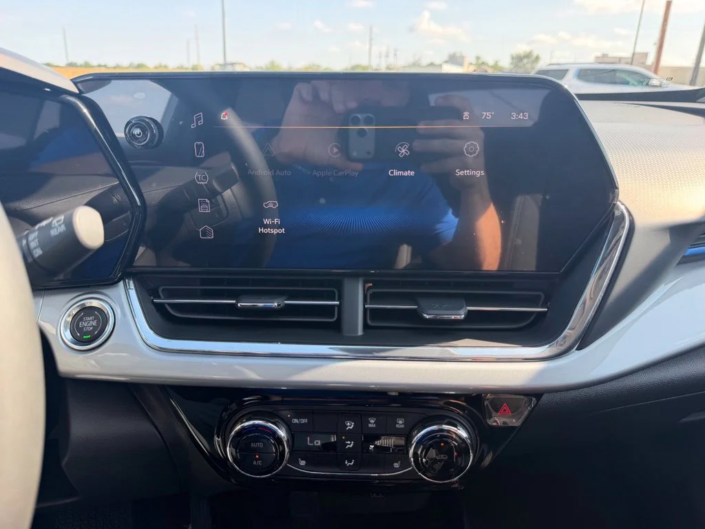 2026 Chevrolet Trax LT - Photo 17