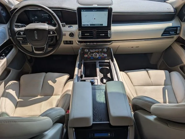 Used 2021 Blue Lincoln Reserve image 13