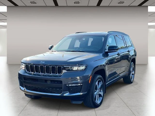 New 2025 Baltic Gray Metallic Clear-Coat Exterior Paint Jeep Limited image 8