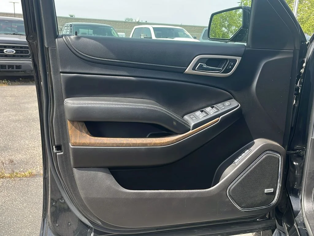 Used 2018 Onyx Black GMC Denali image 11