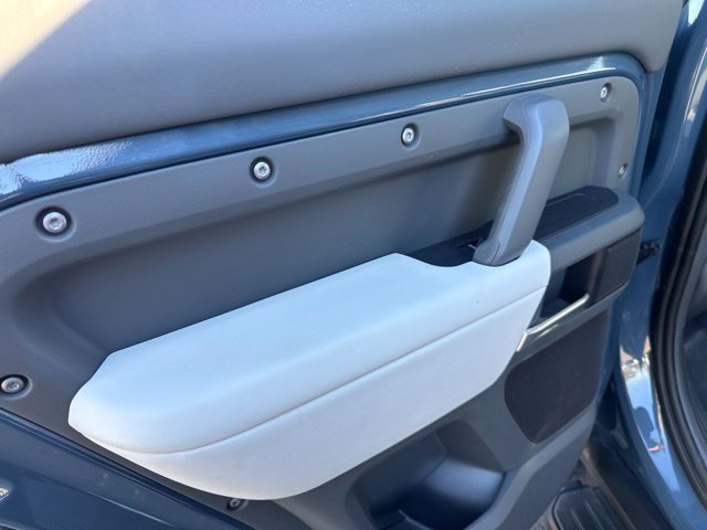 Certified Used 2025 Blue Land Rover S image 14