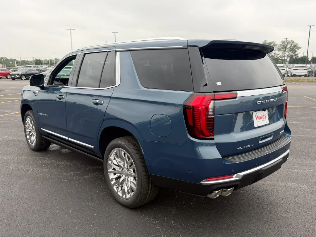 2026 GMC Yukon Denali - Photo 7