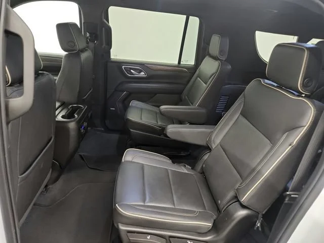 Used 2023 SUMMIT WHITE Chevrolet Premier image 19