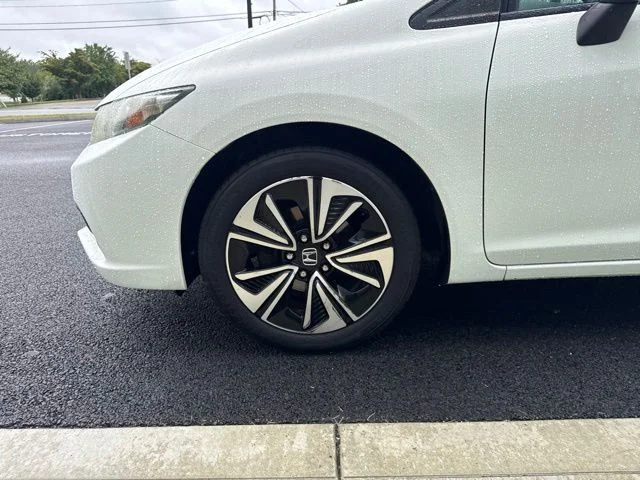 Used 2013 White Honda LX image 8