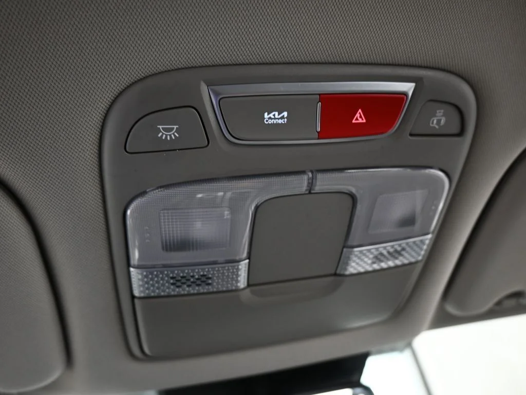 Used 2025 Glacial White Pearl Kia LX image 30