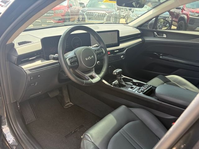 2025 Kia K5 EX - Photo 10