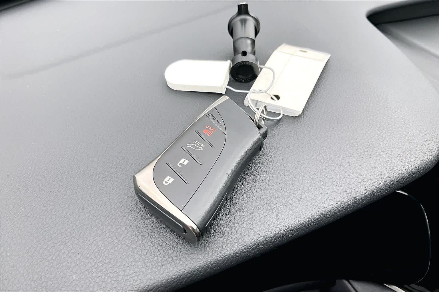 Certified Used 2025 Caviar Lexus  image 14