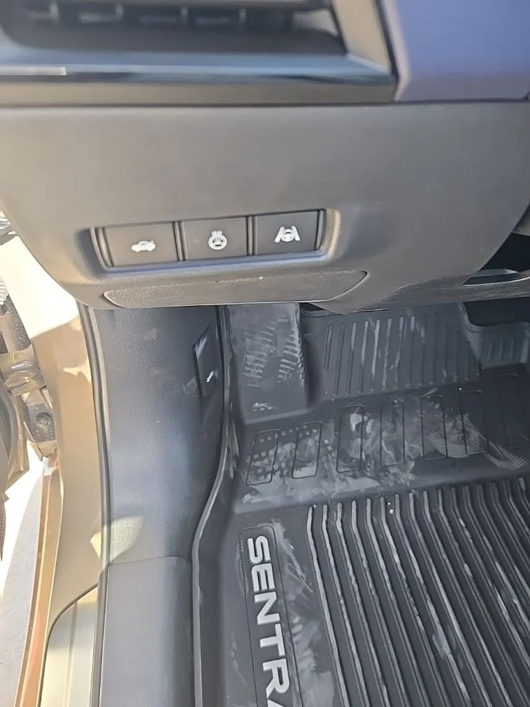 New 2026 Imperial Bronze Nissan SL image 7