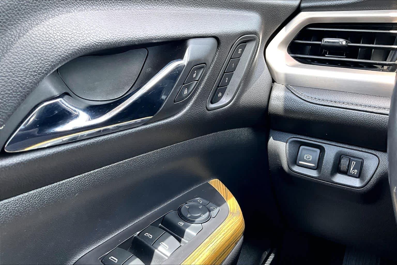 Used 2019 Iridium Metallic GMC Denali image 36