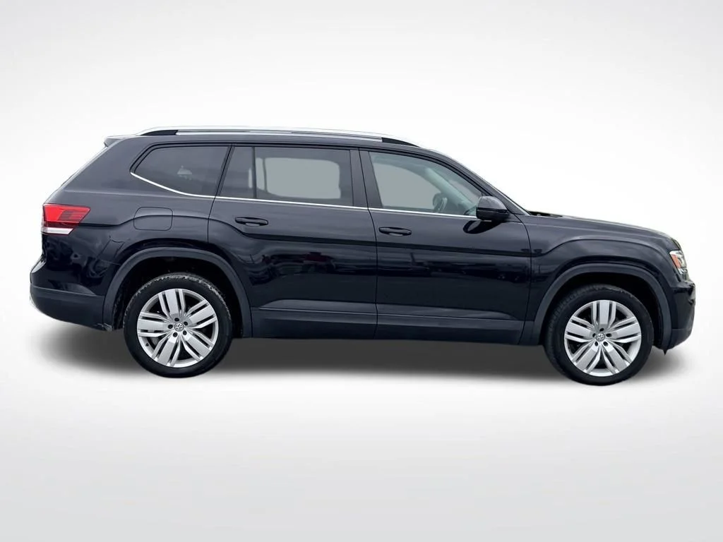 Used 2019 Black Volkswagen 3.6L V6 SE image 8