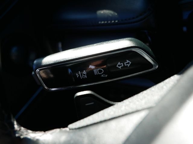 Used 2023 Black Metallic Lincoln Reserve image 23