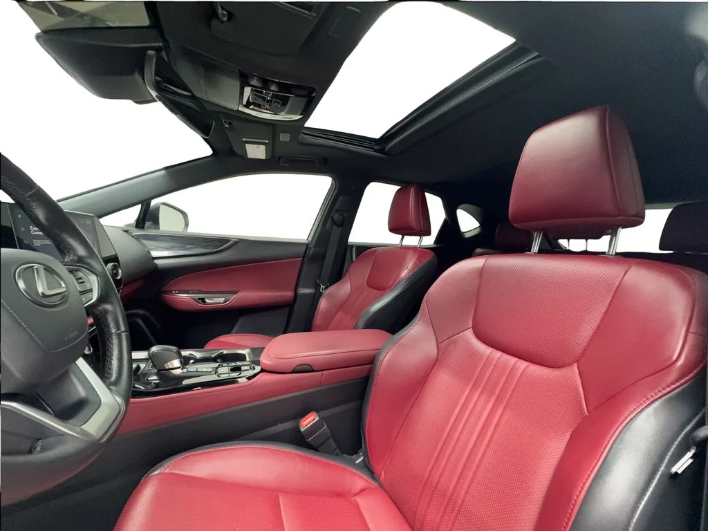 Used 2025 White Lexus 350 Premium image 18