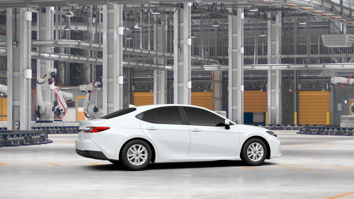 New 2027 Ice Cap Toyota LE image 11