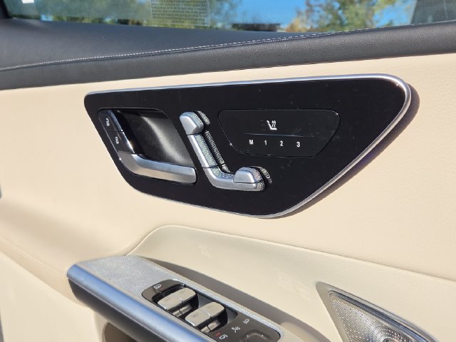 Certified Used 2023 White Mercedes-Benz GLC 300 image 19