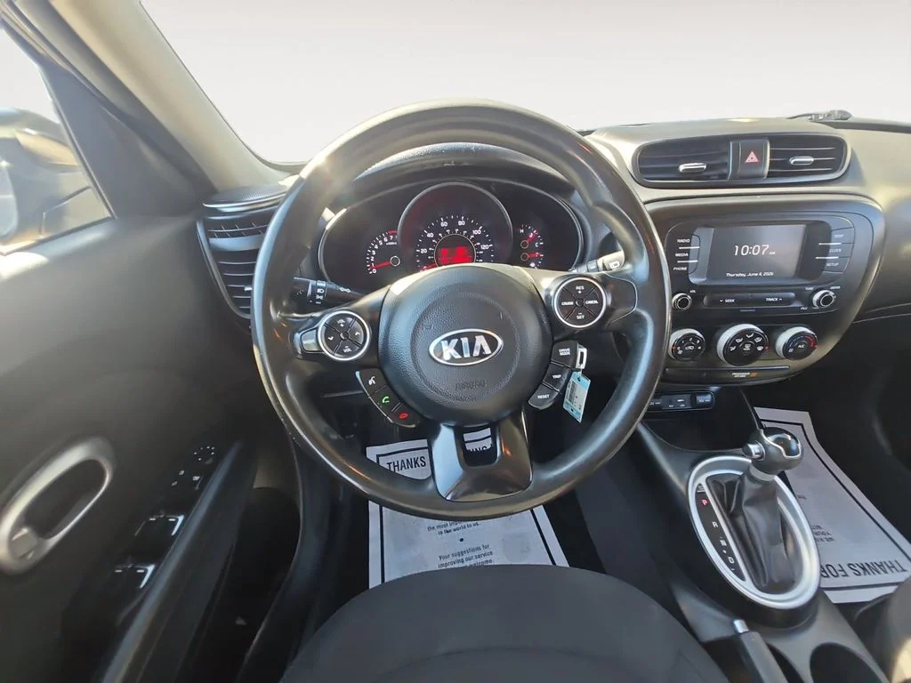 Used 2019 Black Kia Base image 11