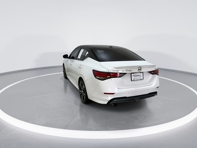 Used 2021 White Nissan SR image 8