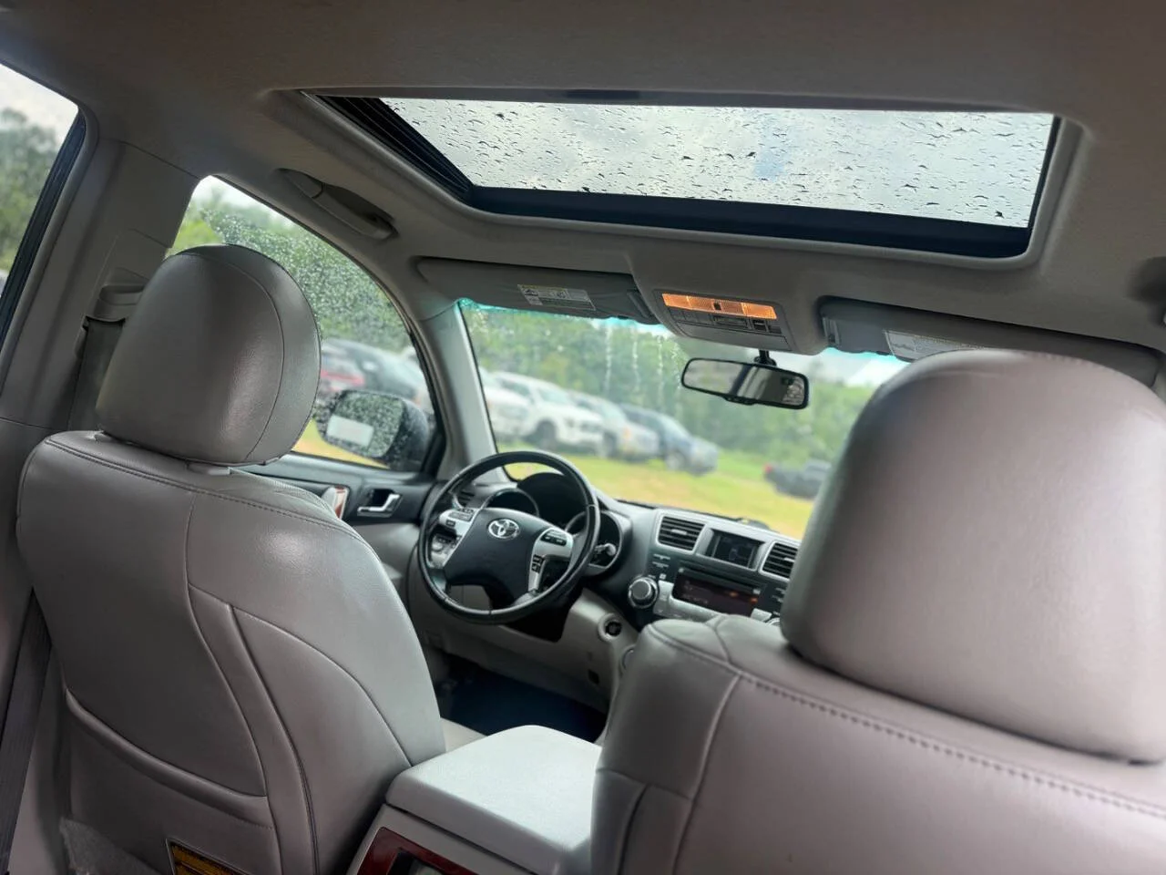 Used 2011 Blue Toyota Limited 4dr SUV image 11