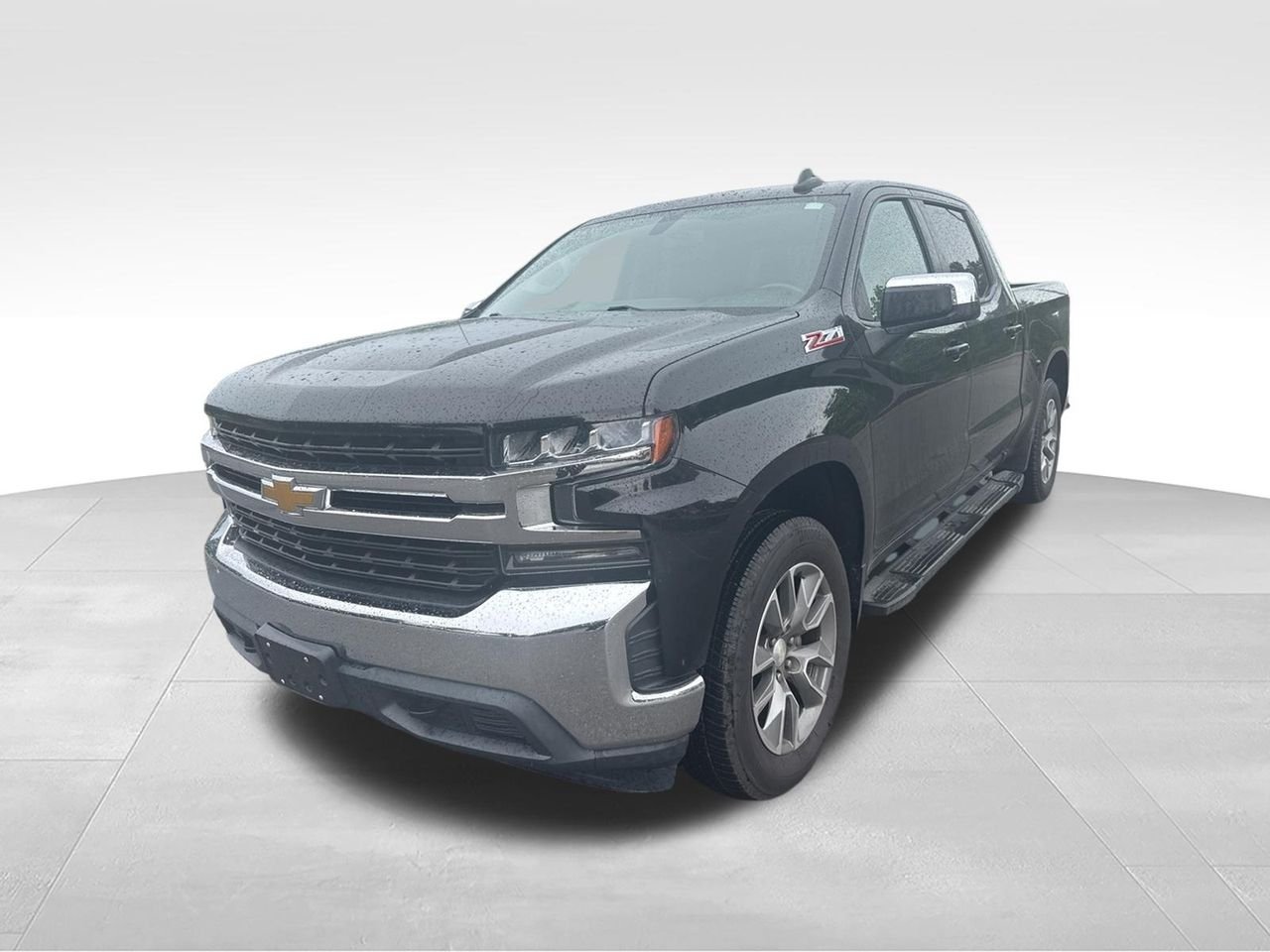 2019 Chevrolet Silverado 1500 LT 4X4 Crew Cab Short Box's photo