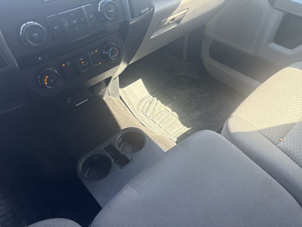 Used 2018 Silver Ford XLT image 23