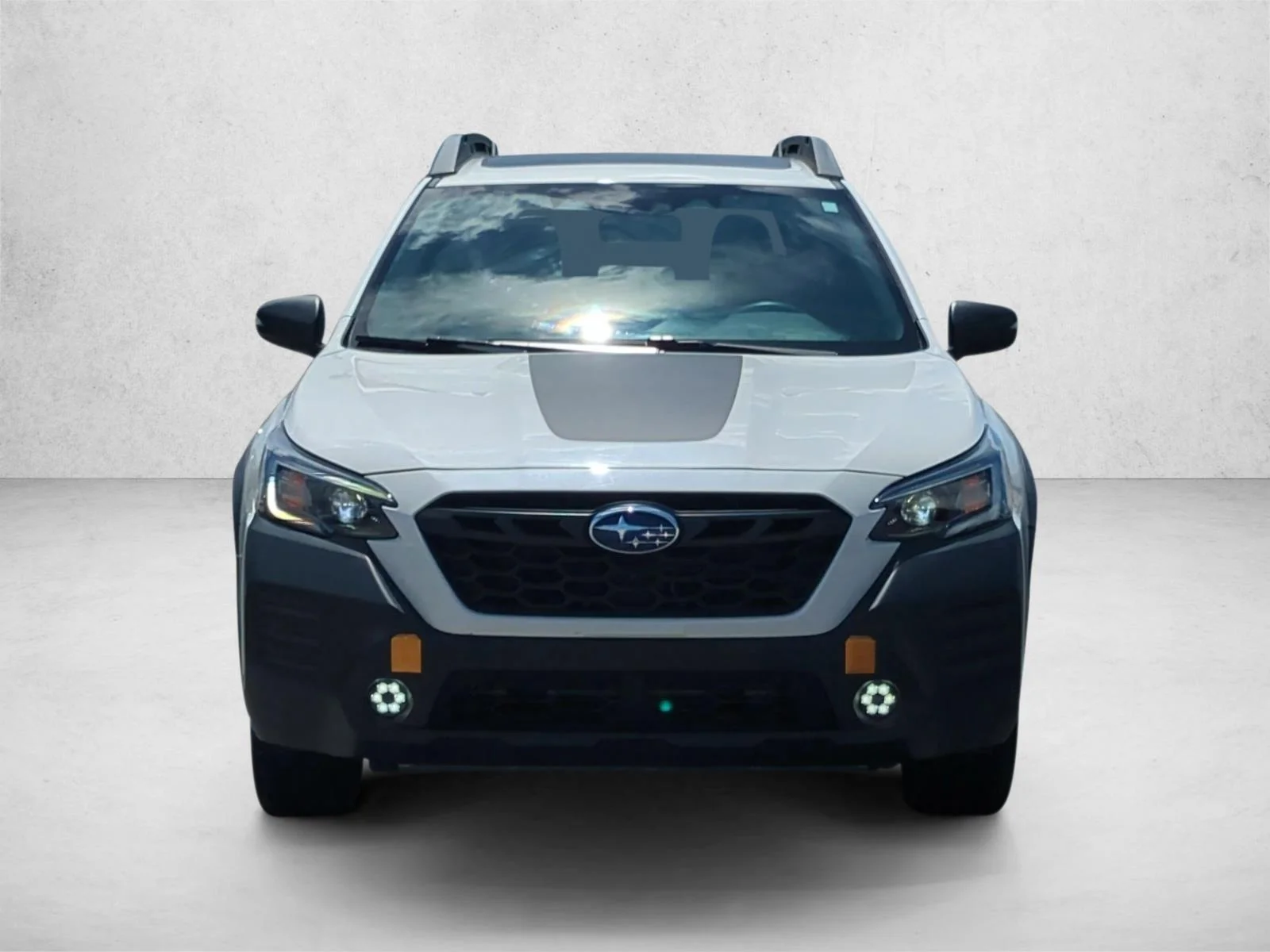 Used 2023 Crystal White Pearl Subaru Wilderness image 2