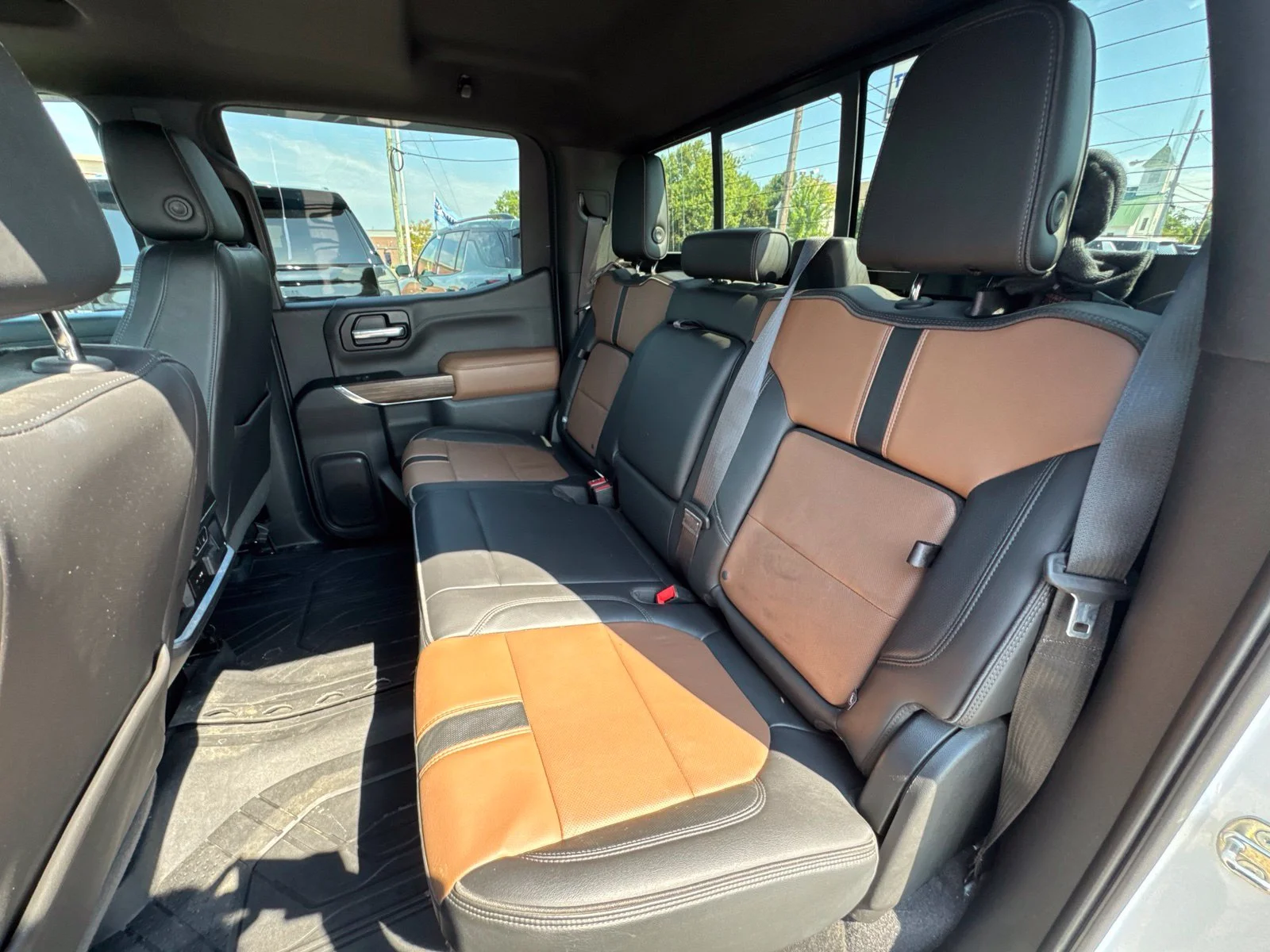 Used 2020 Beige Chevrolet High Country image 29
