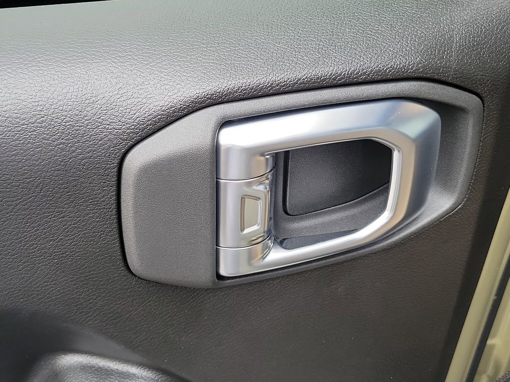 New 2026 41 Jeep Sahara image 27