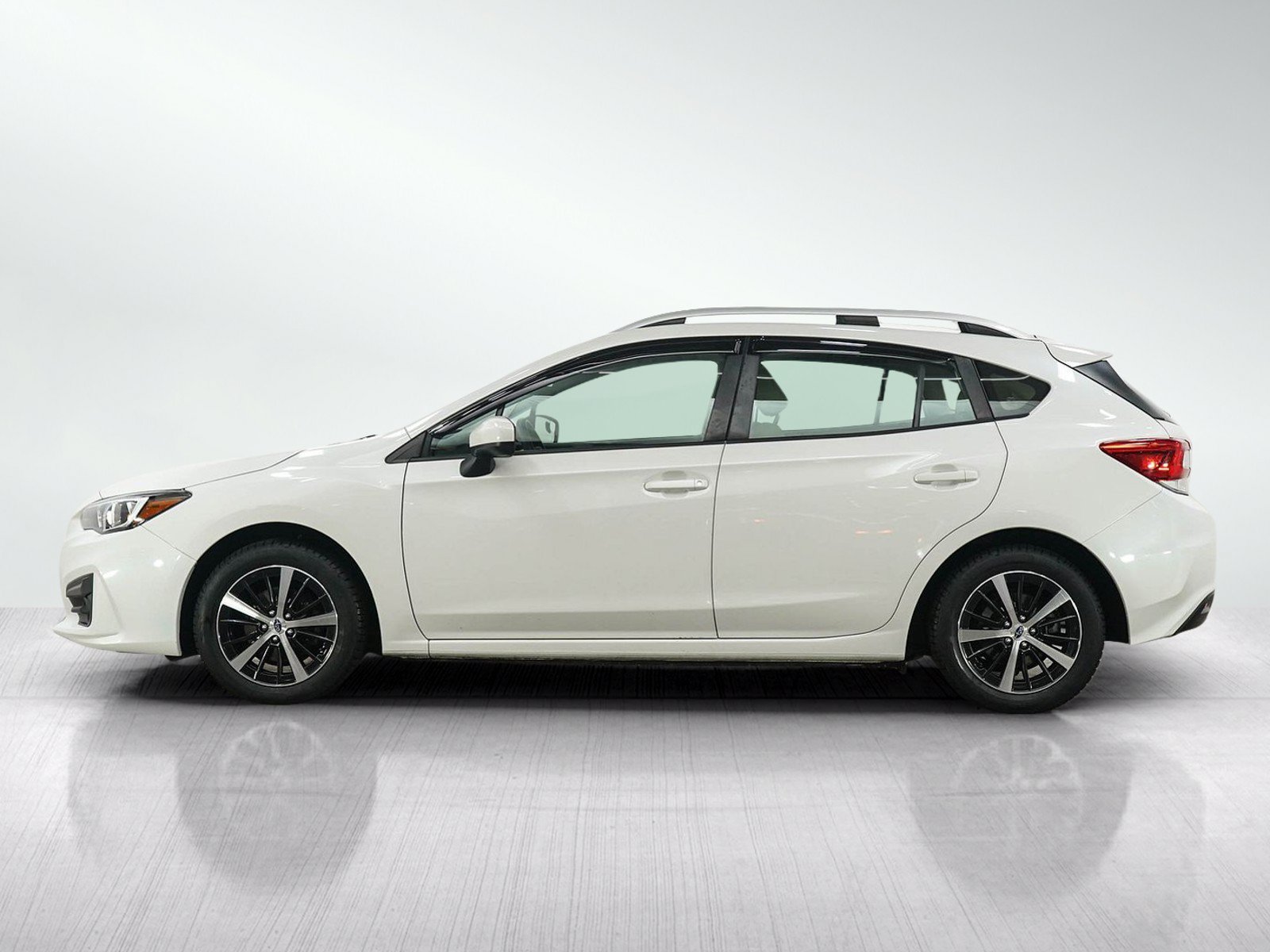 Used 2019 Subaru Impreza Premium with VIN 4S3GTAC62K3702303 for sale in Burnsville, Minnesota