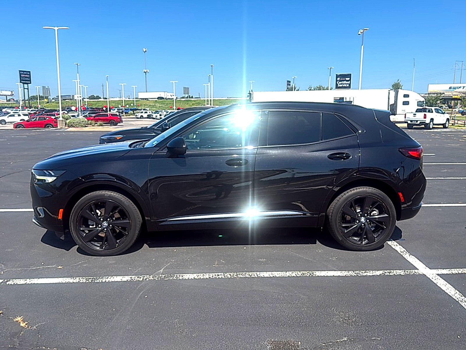 Used 2023 EBONY TWILIGHT METALLIC Buick Essence image 5