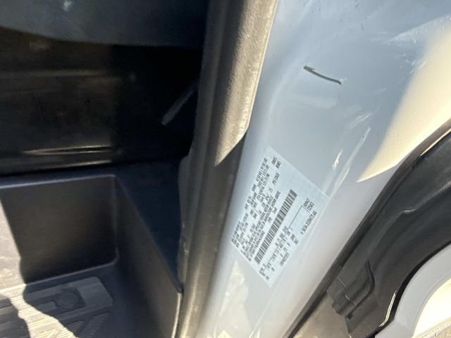 Used 2024 Oxford White Ford Base image 19