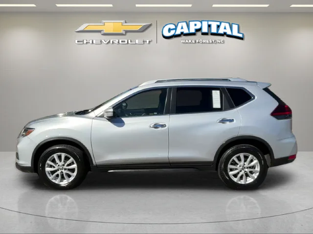 Used 2018 Silver Nissan SV image 2