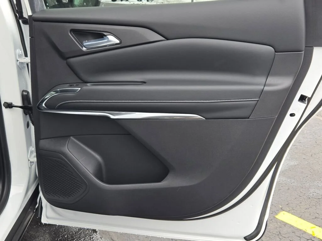 2026 Chevrolet Traverse LT - Photo 11