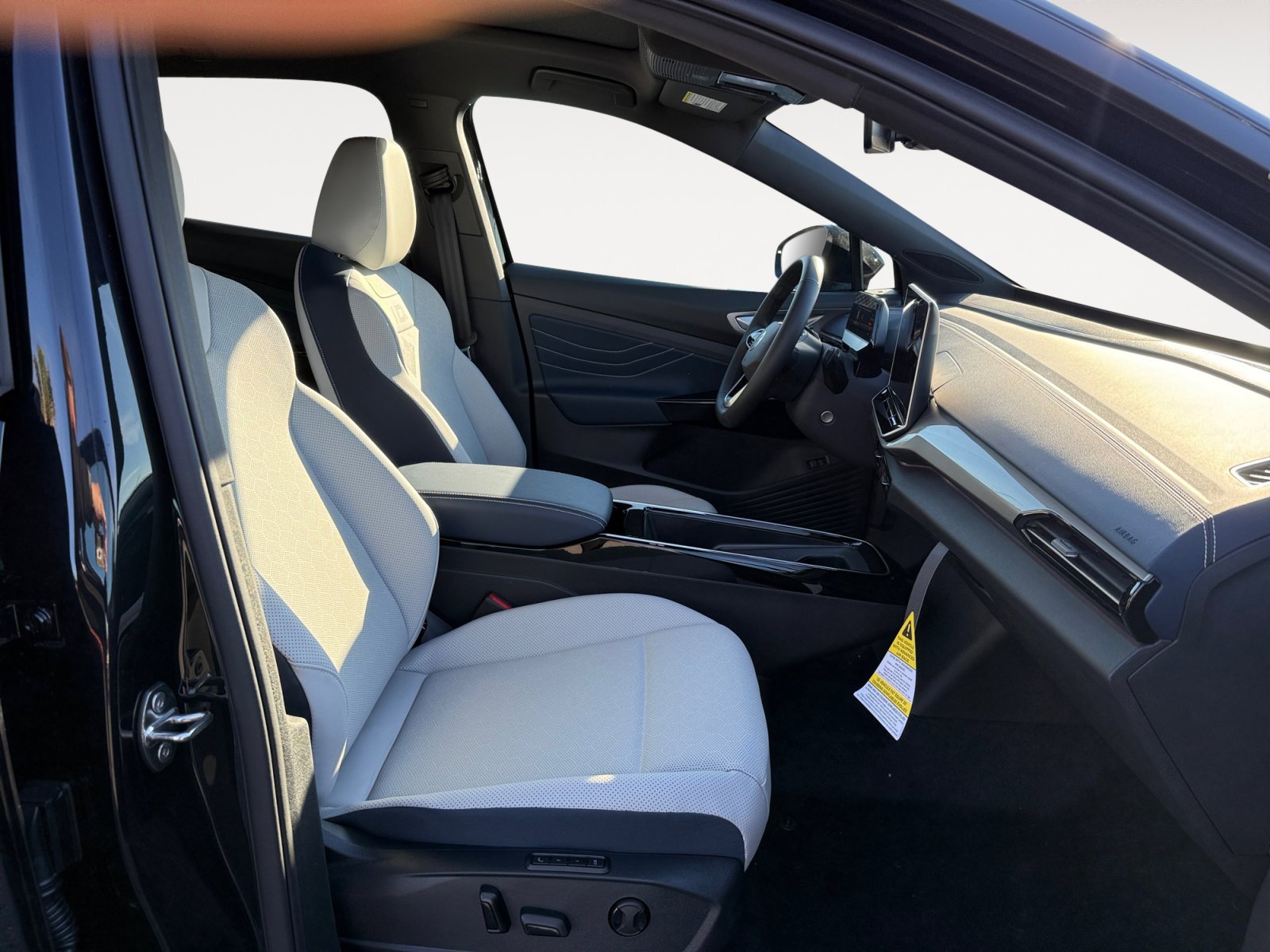 New 2026 Black Pearl Volkswagen Pro S image 19
