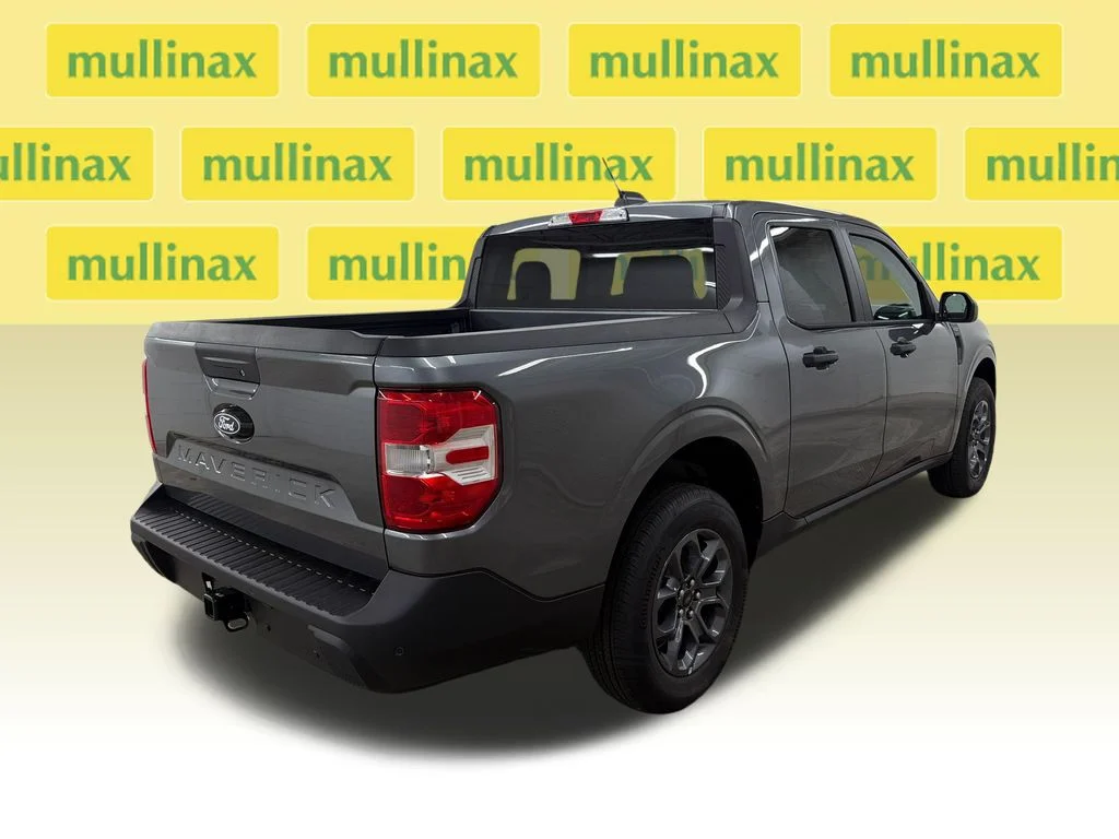 New 2026 Gray Ford XLT image 3