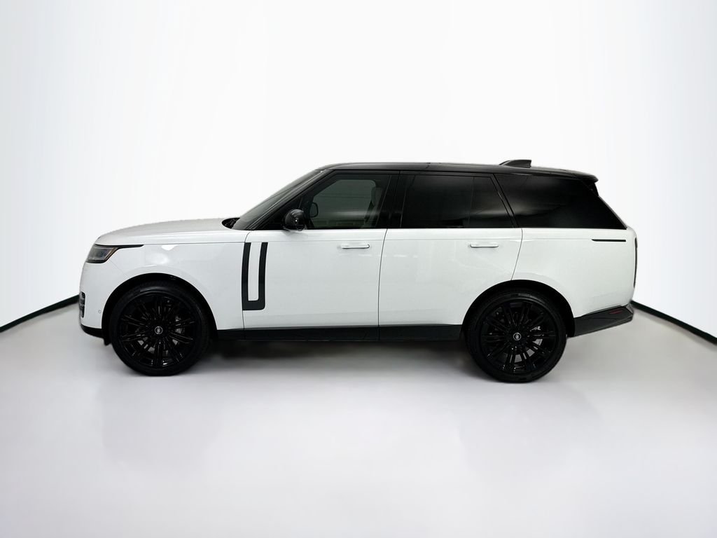 Certified Used 2025 Fuji White Land Rover SE image 8