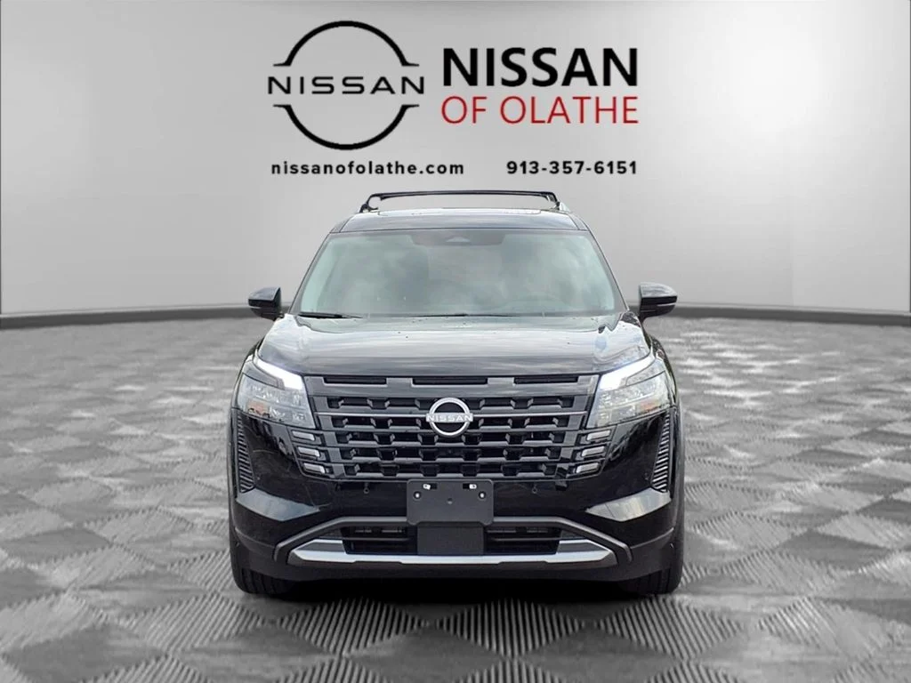 New 2026 Super Black Nissan Platinum image 32