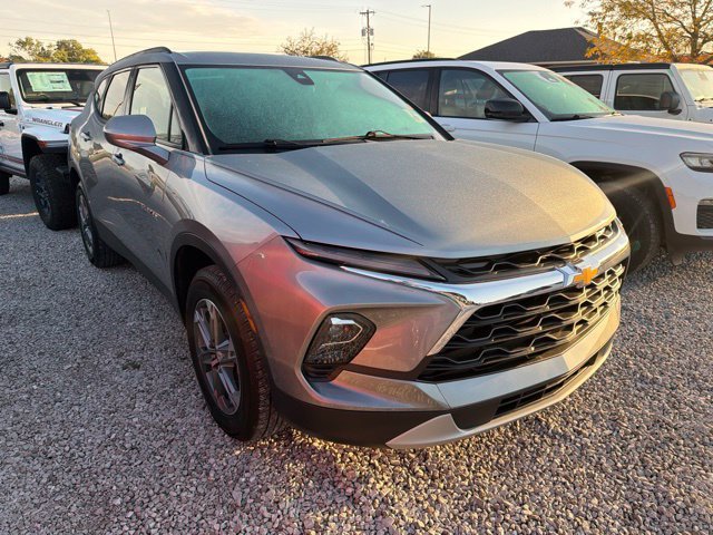 Used 2024 Gray Chevrolet LT image 5