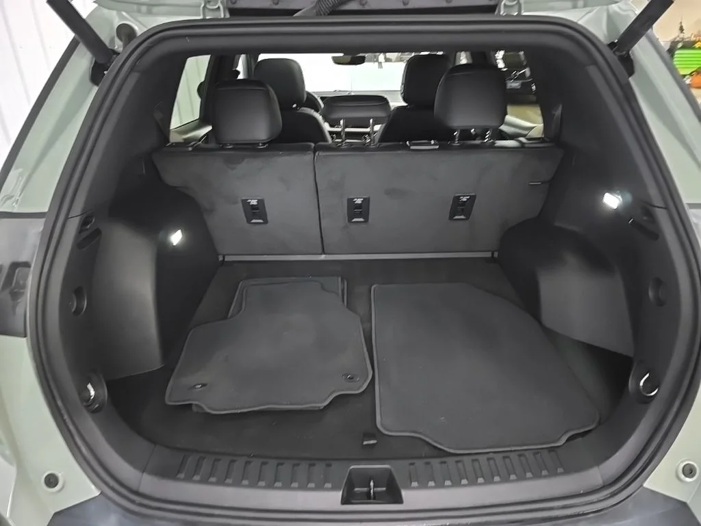 Used 2025 Green Chevrolet ACTIV image 12