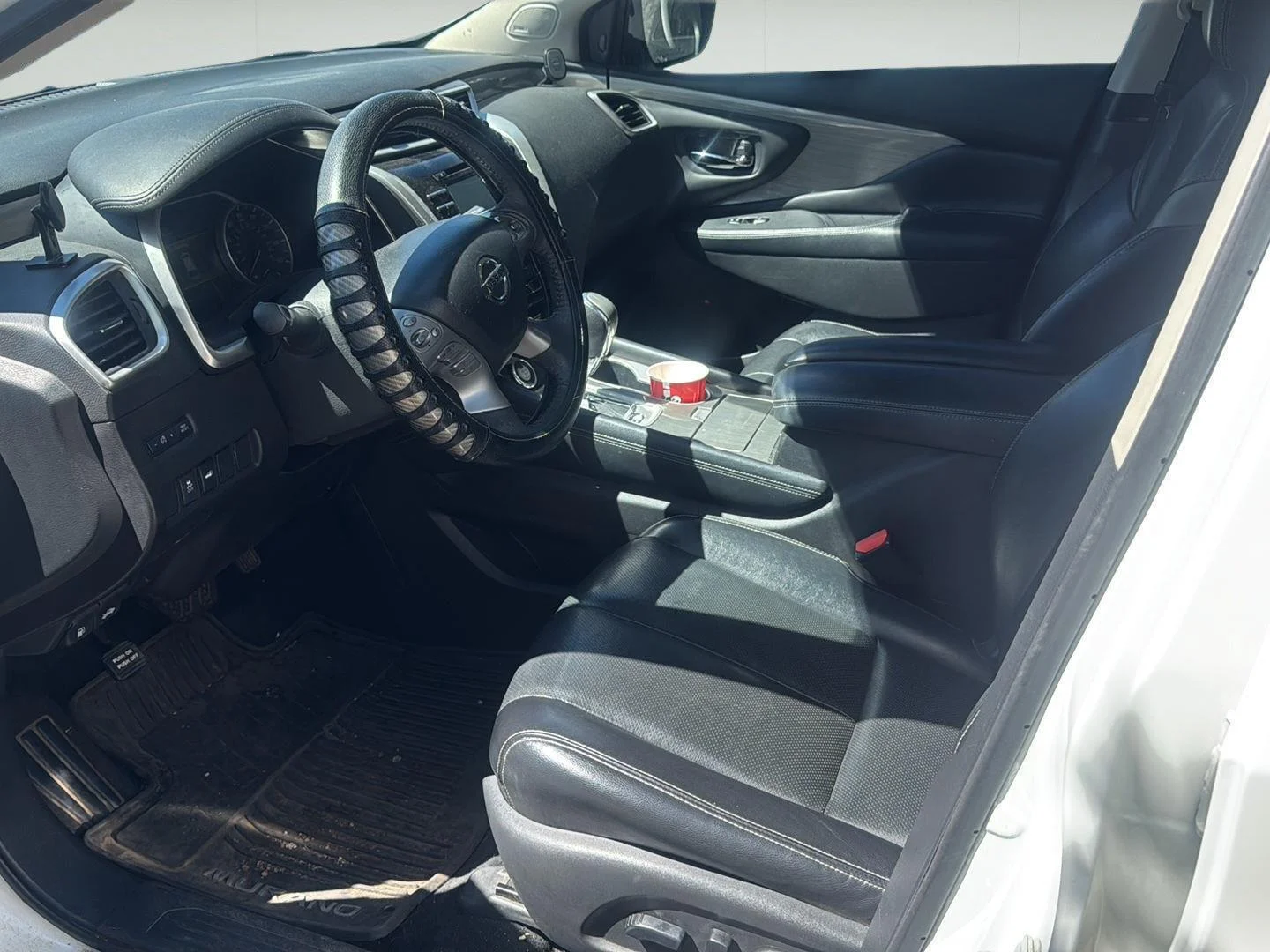 Used 2017 Pearl White Nissan SL image 9