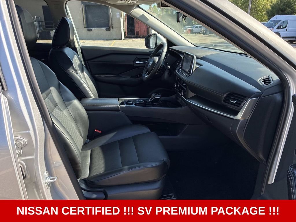 Used 2024 Silver Nissan SV image 10