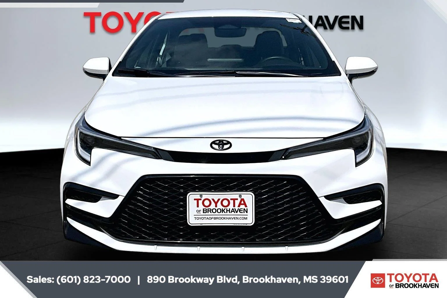 Used 2025 Ice Cap Toyota SE image 3