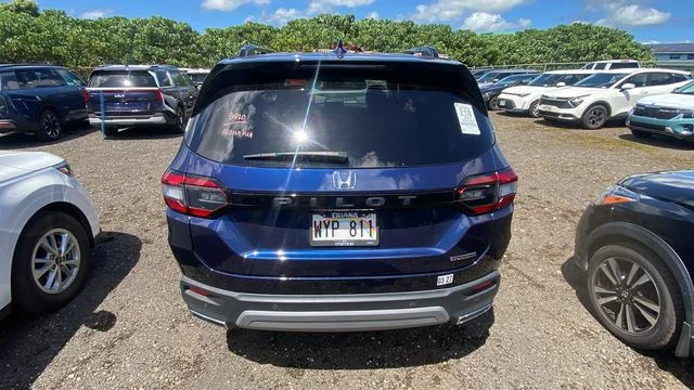 Used 2024 Blue Honda Touring image 4