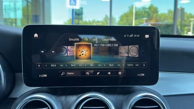 Used 2022 Gray Mercedes-Benz GLC 300 image 33