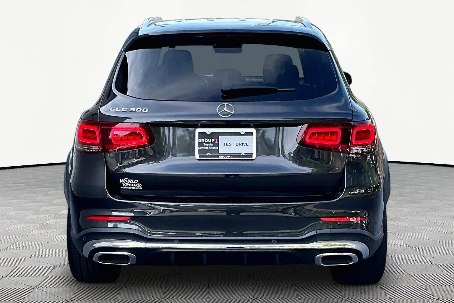 Used 2022 Graphite Grey Metallic Mercedes-Benz GLC 300 image 5
