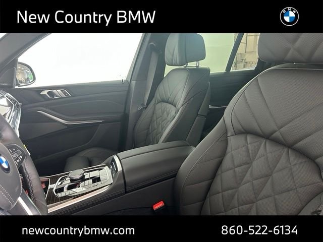 New 2026 Black Sapphire Metallic BMW xDrive40i image 19