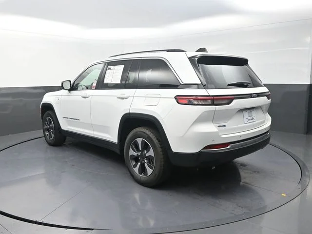 Used 2022 White Jeep 4xe image 7